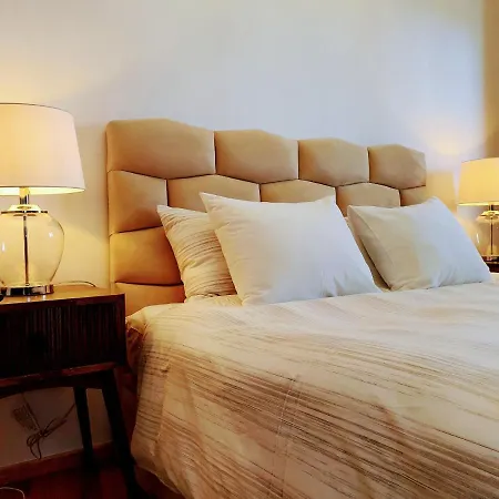 度假居 Casa Dos Jasmins By Lisbon Village 科维良