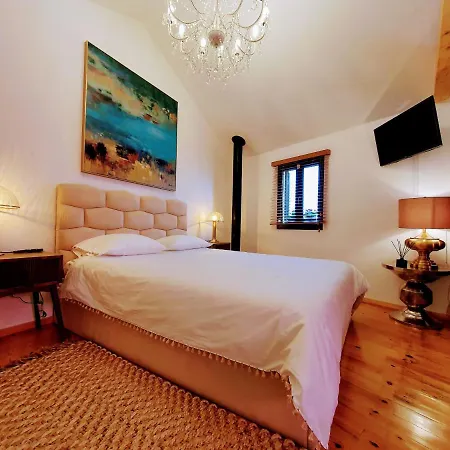 度假居 Casa Dos Jasmins By Lisbon Village 科维良