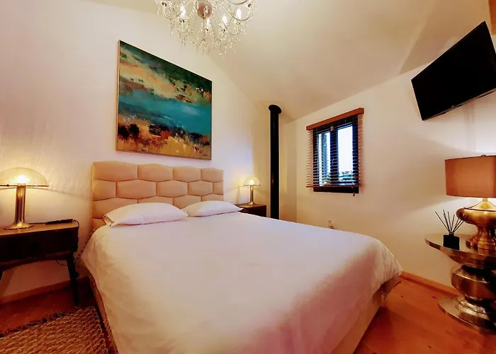 Casa Dos Jasmins By Lisbon Village Hébergement de vacances *